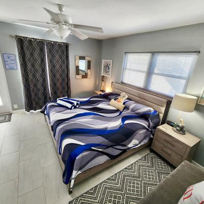 Unit 3 Bedroom King Bed 